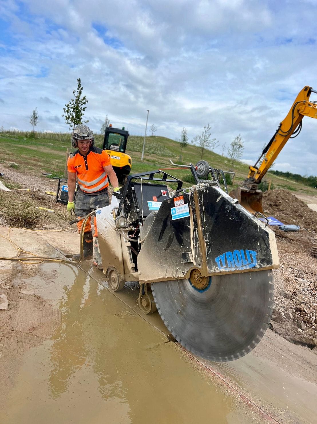 Concrete Cutting Concrete Cutting